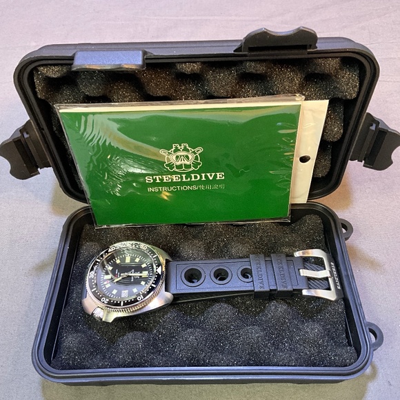 Steeldive Waterproof Diver Watch Automatic Mechanical - Picture 1 of 8